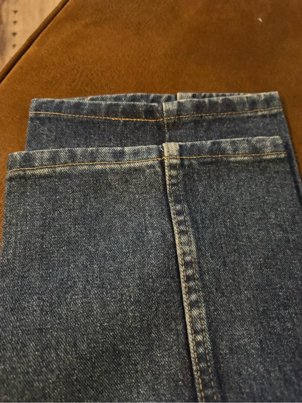 Men’s Wrangler Rugged Wear Medium Blue Straight Leg Jeans Sz 36 x 32 Like New!